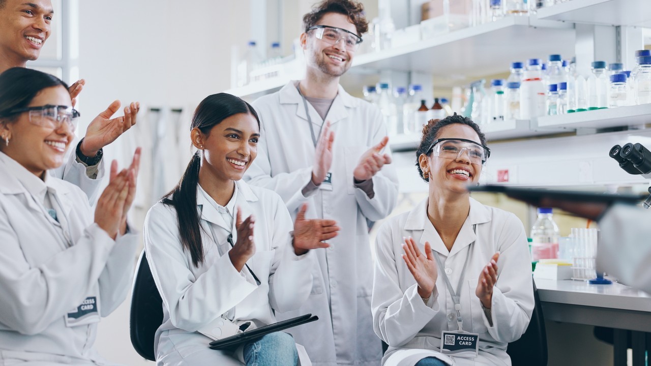 Revolutionizing Learning: How Health and Biology Platforms Are Transforming Professional Education