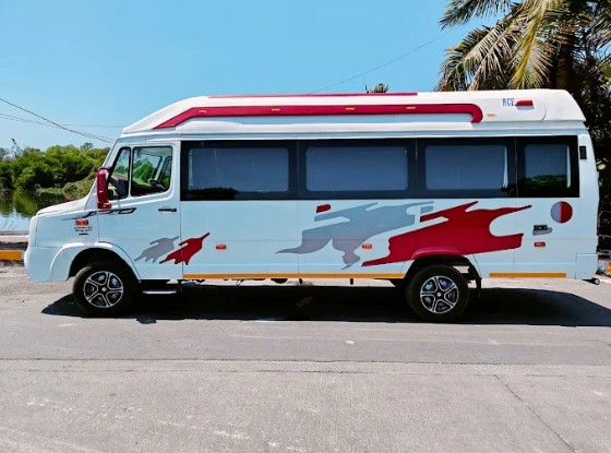 What to Expect from a 50-Seater Luxury Bus Rental in the city of Delhi