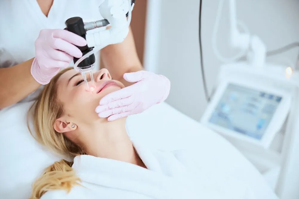 Enhancing Skin Texture: A Guide to Laser Resurfacing Techniques and Benefits