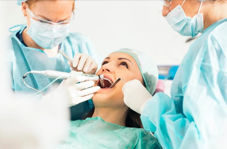 How Oral Surgeons Personalize Treatment For Each Case
