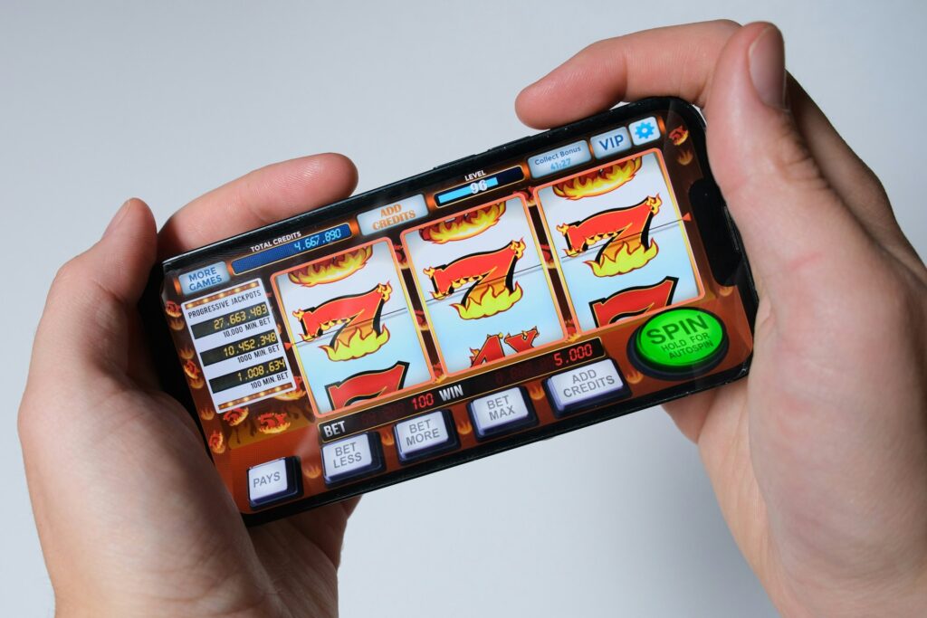 The Mobile Shift in Today’s Entertainment Landscape for Everyday Users